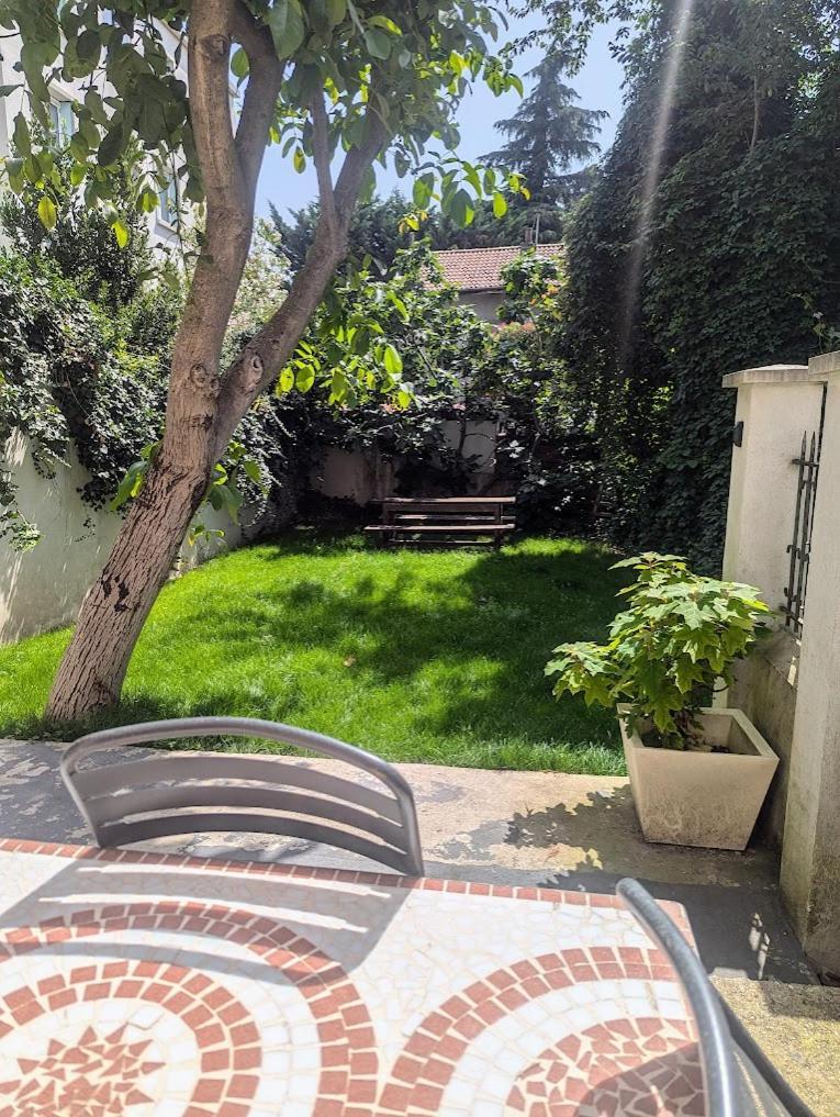 Maison Jardin Et Parking Prive Dans グルノーブル エクステリア 写真